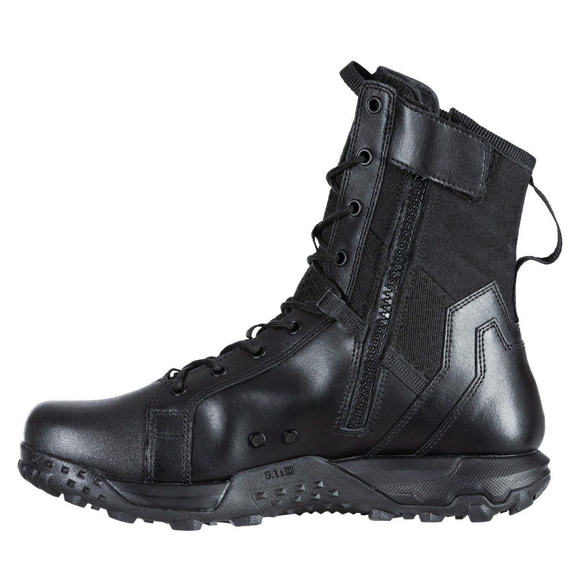 5.11 A/T 8" Side Zip Boot-känga i Black med sidodragkedja och greppvänlig yttersula