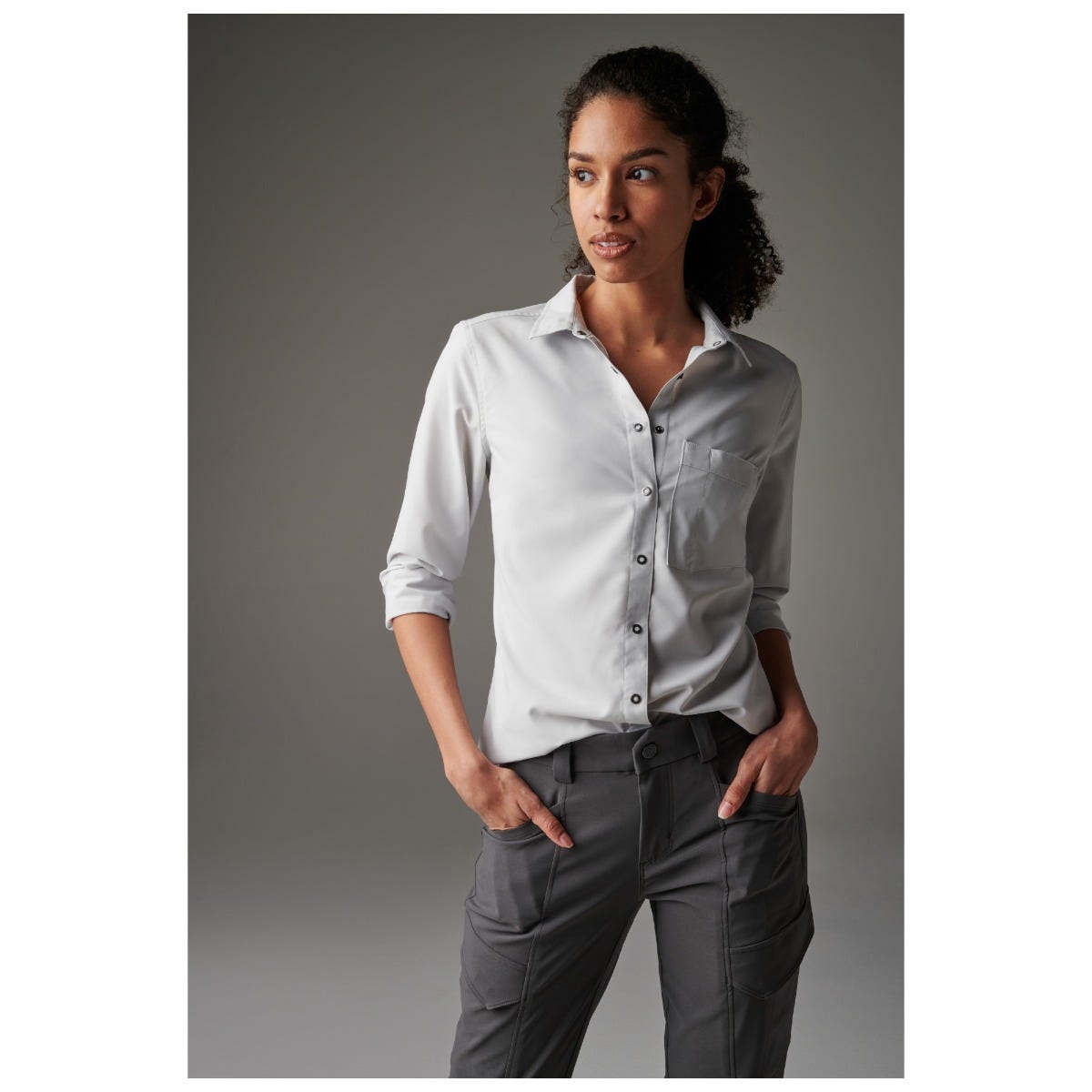 5.11 Liberty Flex Long Sleeve Shirt i Black, långärmad skjorta med professionell stil och RAPIDraw-slå.
