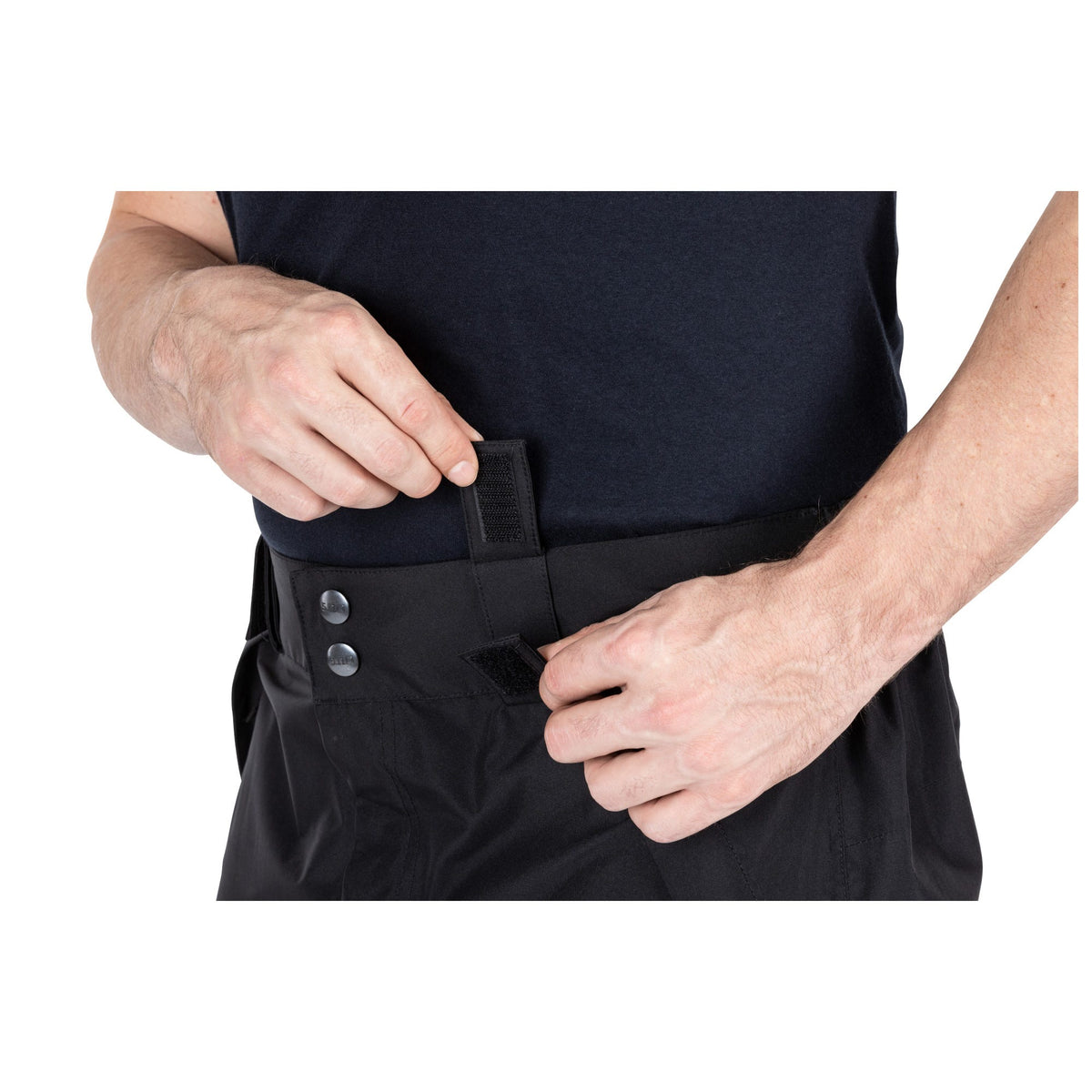 5.11 Duty Rain Pant regnbyxor i Black med cargofickor