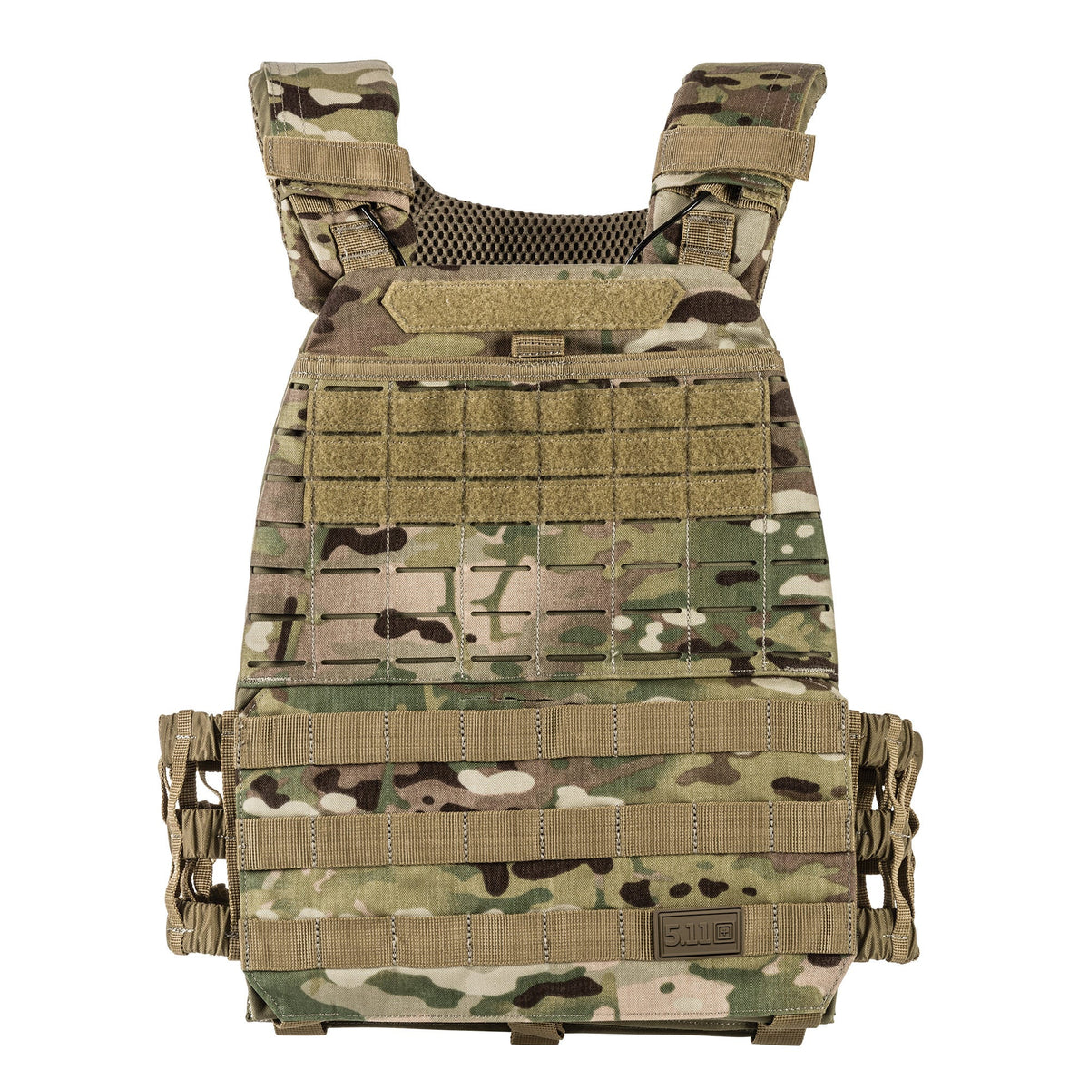 5.11 TacTec Plate Carrier i MultiCam®, taktisk väst med vadderade paneler och axelremmar.