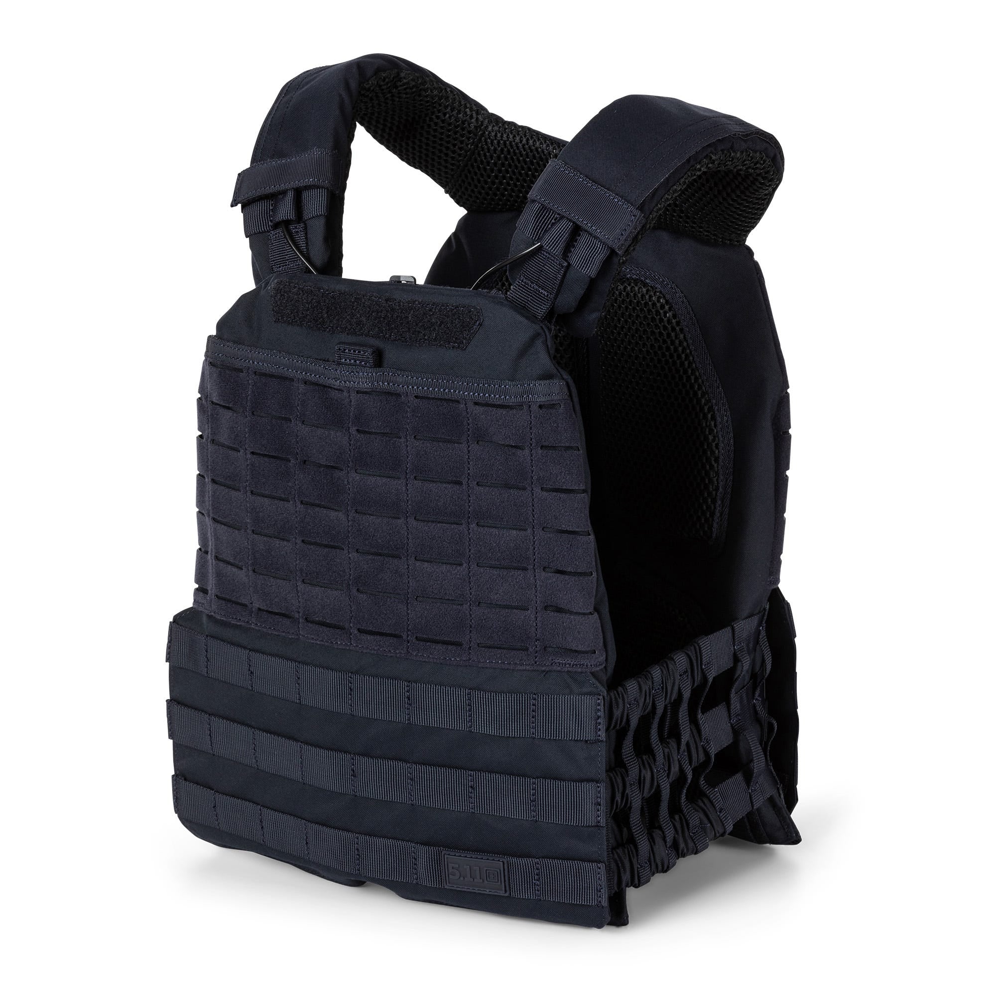 5.11 TacTec Plate Carrier i MultiCam®, taktisk väst med vadderade paneler och axelremmar.