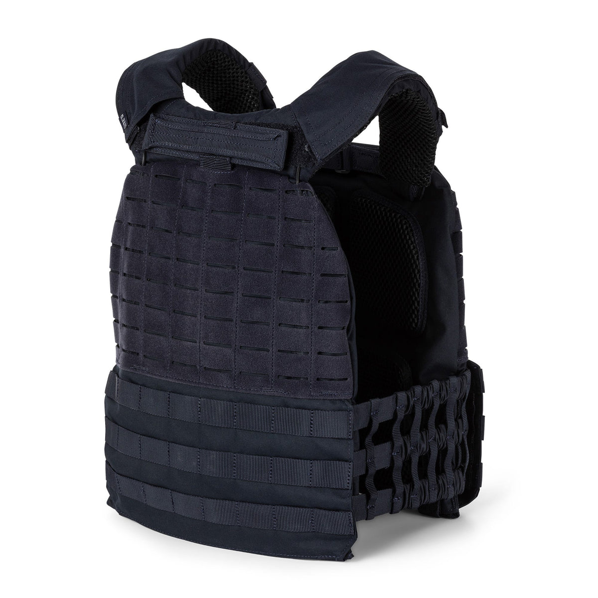 5.11 TacTec Plate Carrier i MultiCam®, taktisk väst med vadderade paneler och axelremmar.