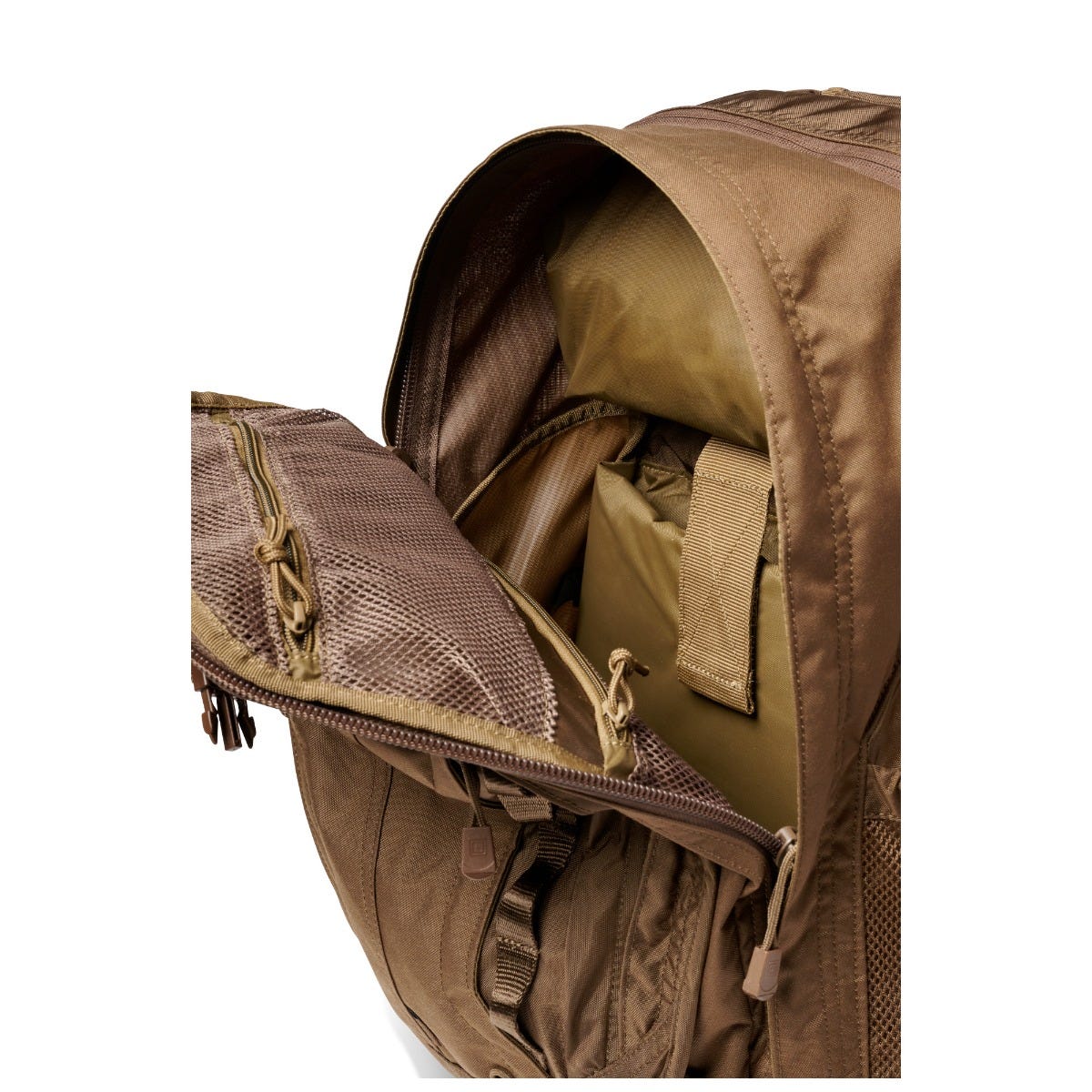 5.11 COVRT18 30L Backpack ryggsäck i Dark Earth