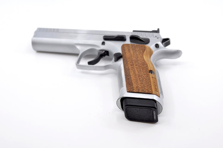 Armanov - Magazine Base Pad Tanfoglio Stock II, III – RACE