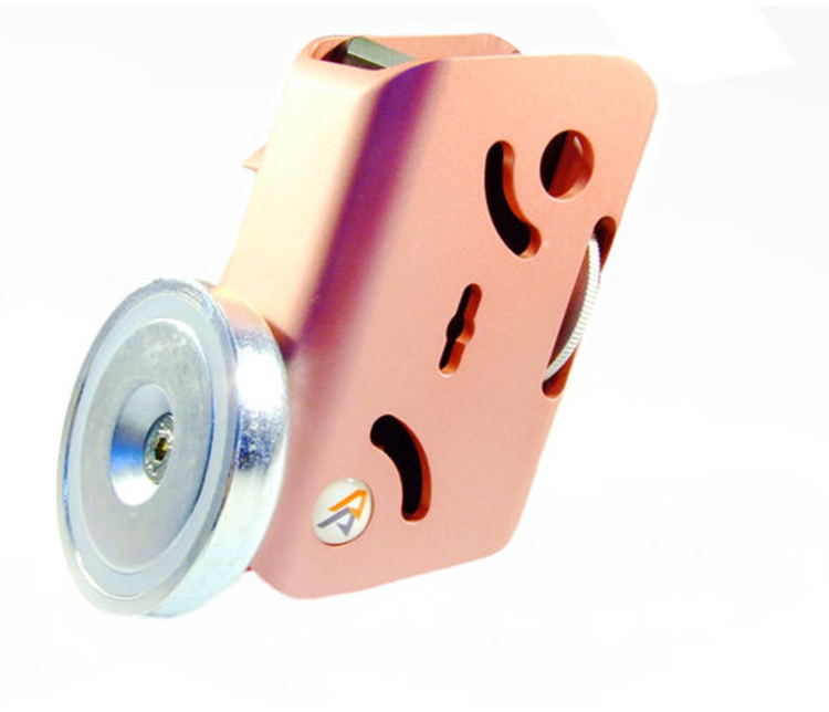 DAA - Race Master Pouch and Magnet