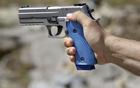 Armanov - SpidErgo II Pistol Grips for Sig Sauer P226 DA