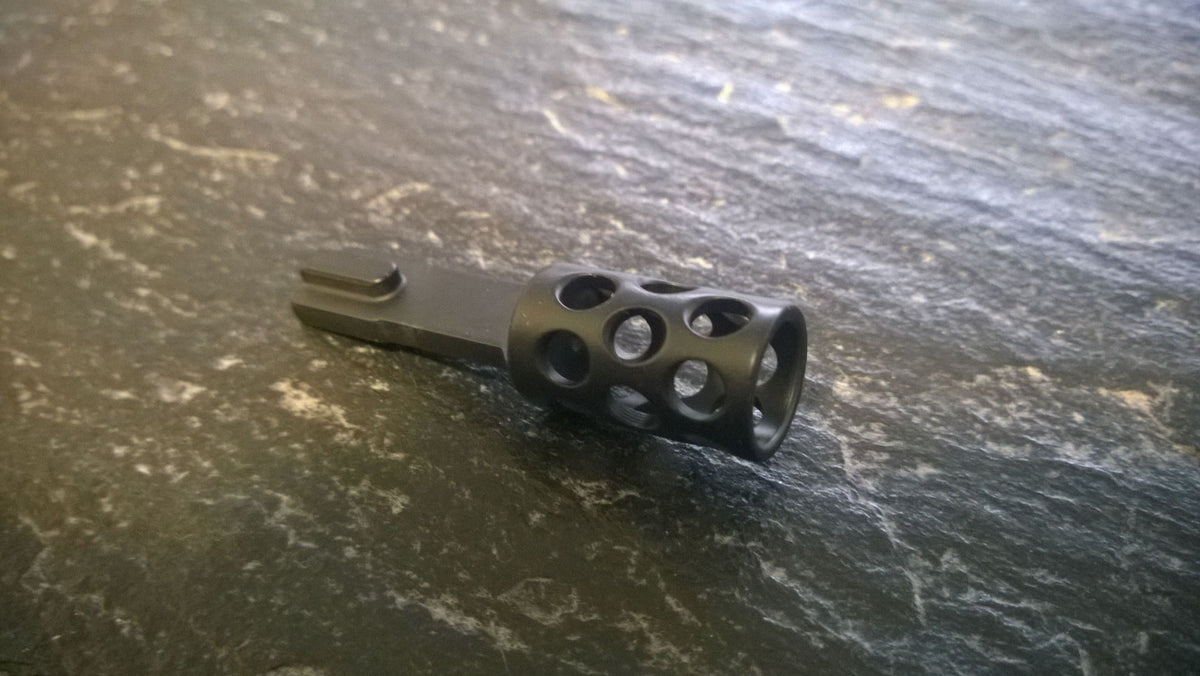 Typhoon F12 Vented Charging Handle – lätt aluminiumhandtag med urfräsning
