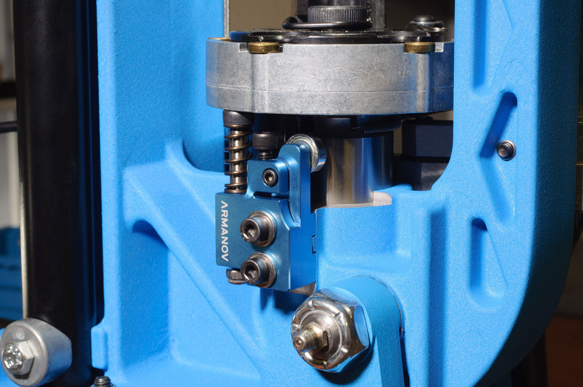 Armanov - Index Bearing Cam Block with primer depth stop for Dillon XL750