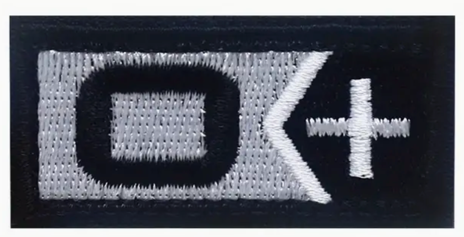 0 + Pos - Svart- Silver  - Patch