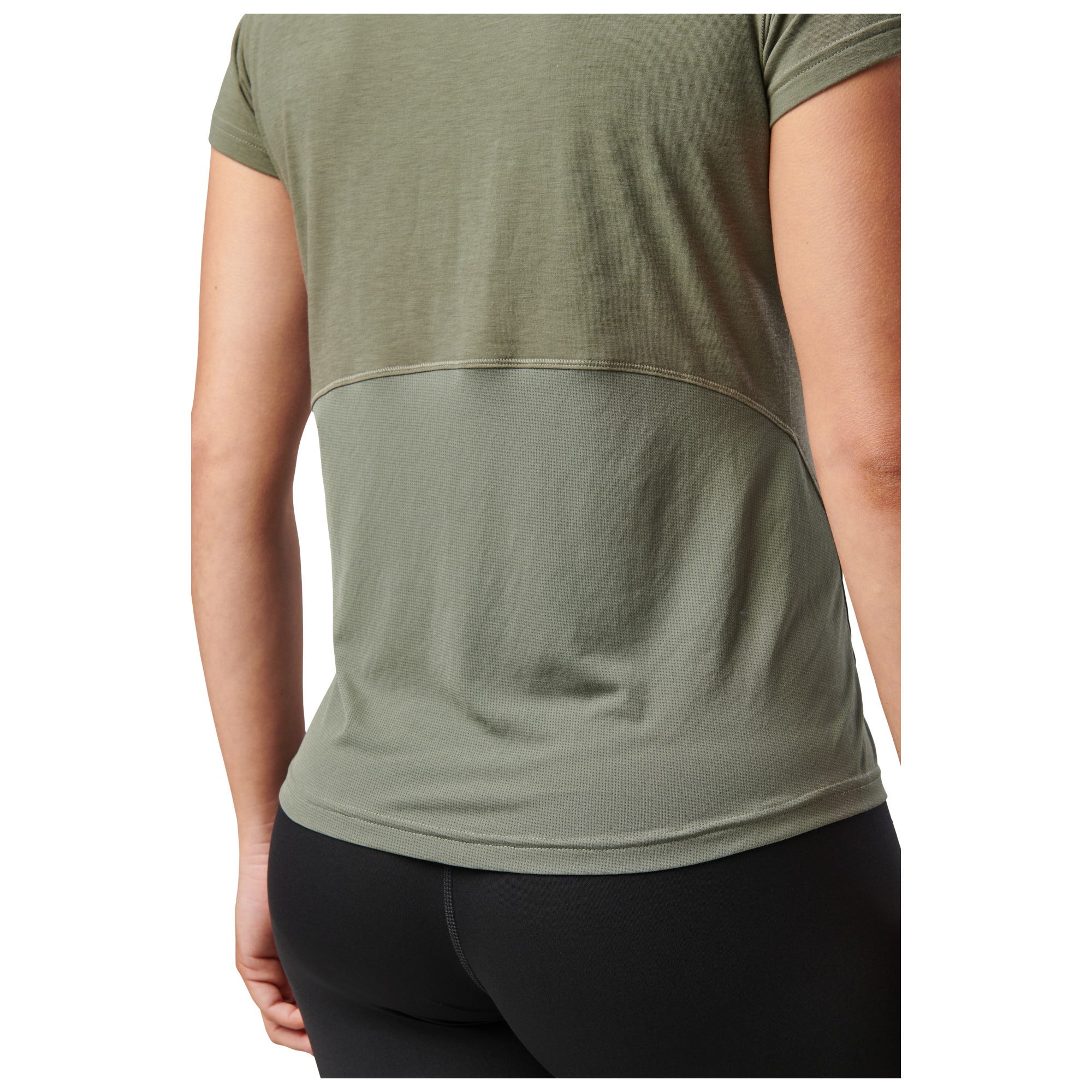 5.11 PT-R Women's Interval Short Sleeve Tee i Black, kortärmad träningströja för dam med meshpanel och reflexdetaljer
