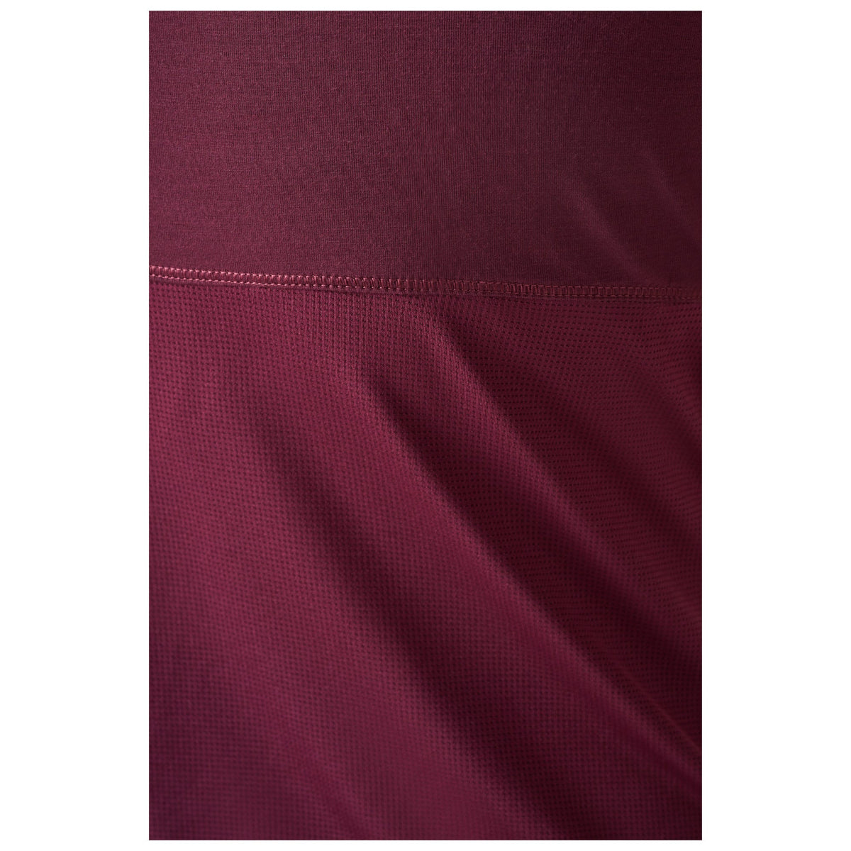 5.11 PT-R Women's Interval Short Sleeve Tee i Fig, kortärmad träningströja för dam med meshpanel och reflexdetaljer
