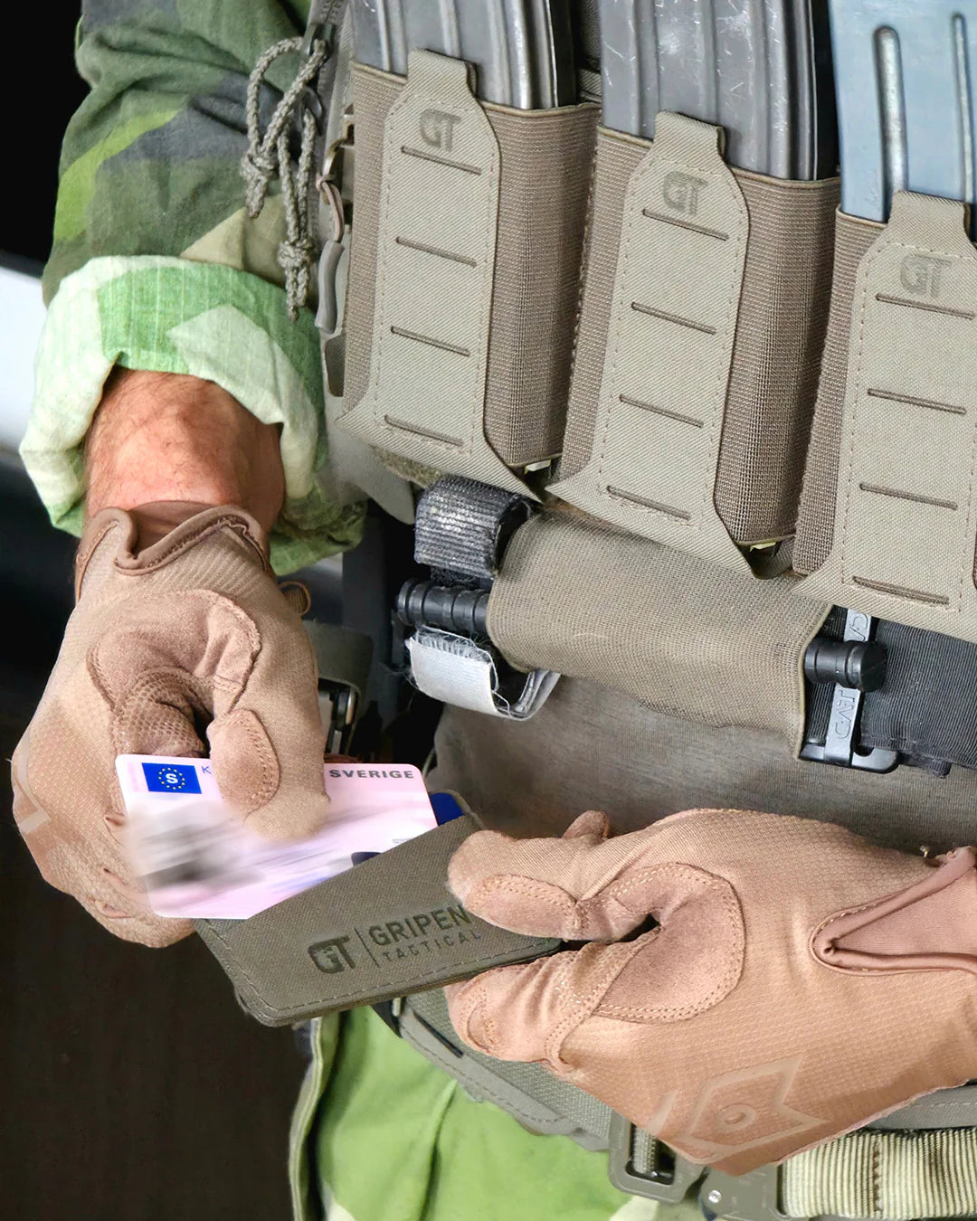 Gripen Tactical CardVault lågprofilerad korthållare i Cordura PALStex för 1–2 kort