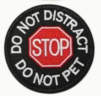Do not distract - Do not Pet - Röd/Vit/Svart - Patch