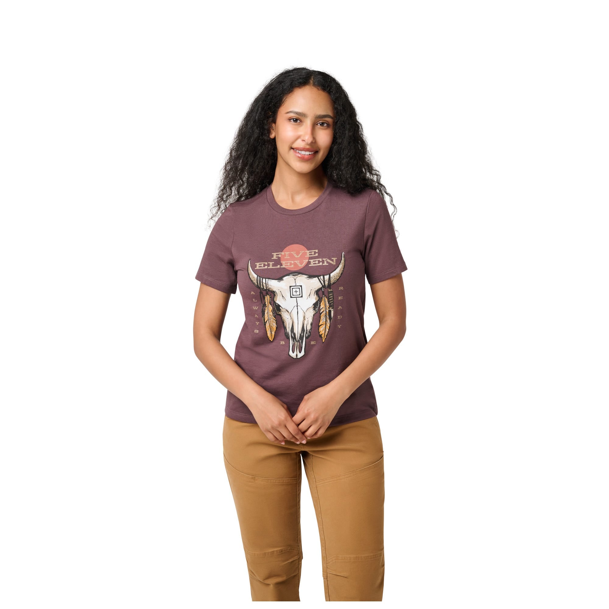 5.11 Women's Cattle Skull S/S Tee i Raisin, kortärmad dam-T-shirt med cattle skull-motiv