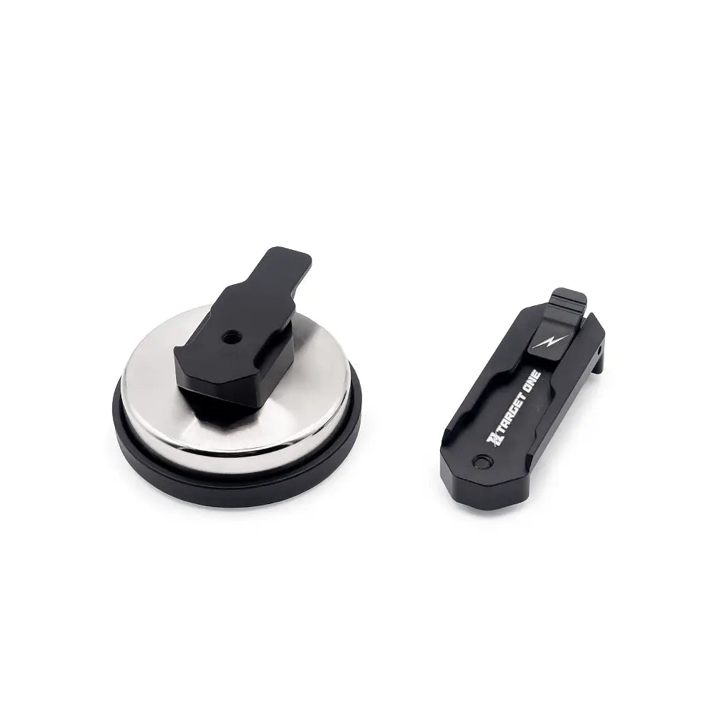 Target One - Magnetic Magazine Pouch with Quick Detach System