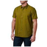 5.11 Wyatt Short Sleeve Shirt, kortärmad skjorta i Rifle Green