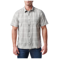 5.11 Nate Short Sleeve Shirt kortärmad skjorta i Titan Grey Plaid