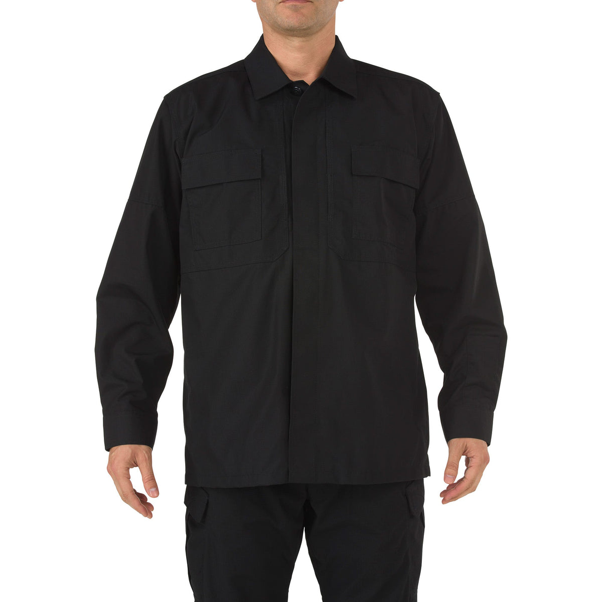 5.11 TDU Long Sleeve Shirt i Black, långärmad ripstop-skjorta med förstärkta armbågar och fickor.