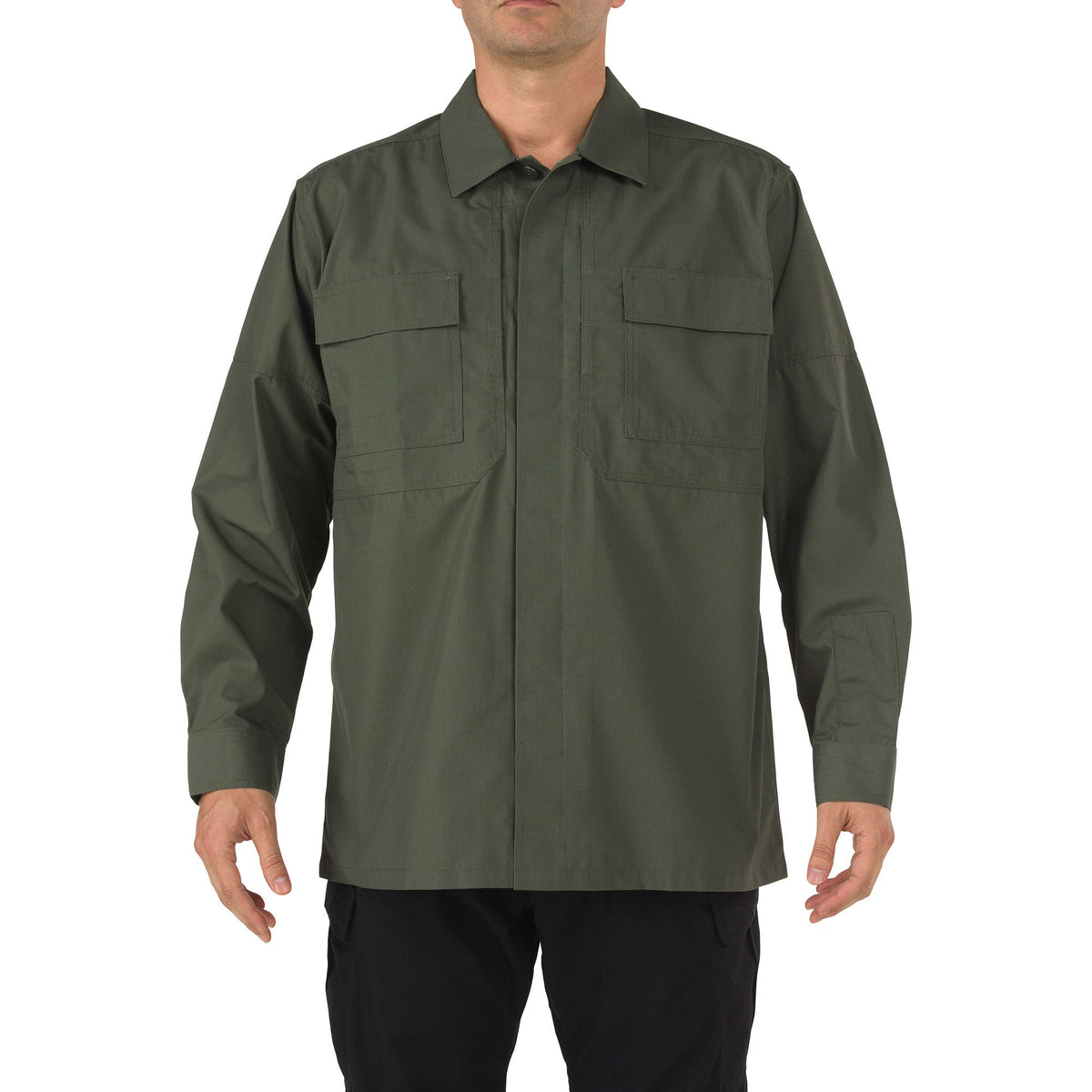 5.11 TDU Long Sleeve Shirt i TDU Green, långärmad ripstop-skjorta med förstärkta armbågar och fickor.