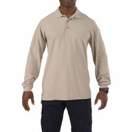 5.11 Utility Long Sleeve Polo i Silver Tan, långärmad pikétröja med pennfickor på ärmen