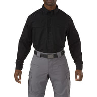 5.11 Stryke Long Sleeve Shirt i Black, långärmad skjorta med pennfickor.