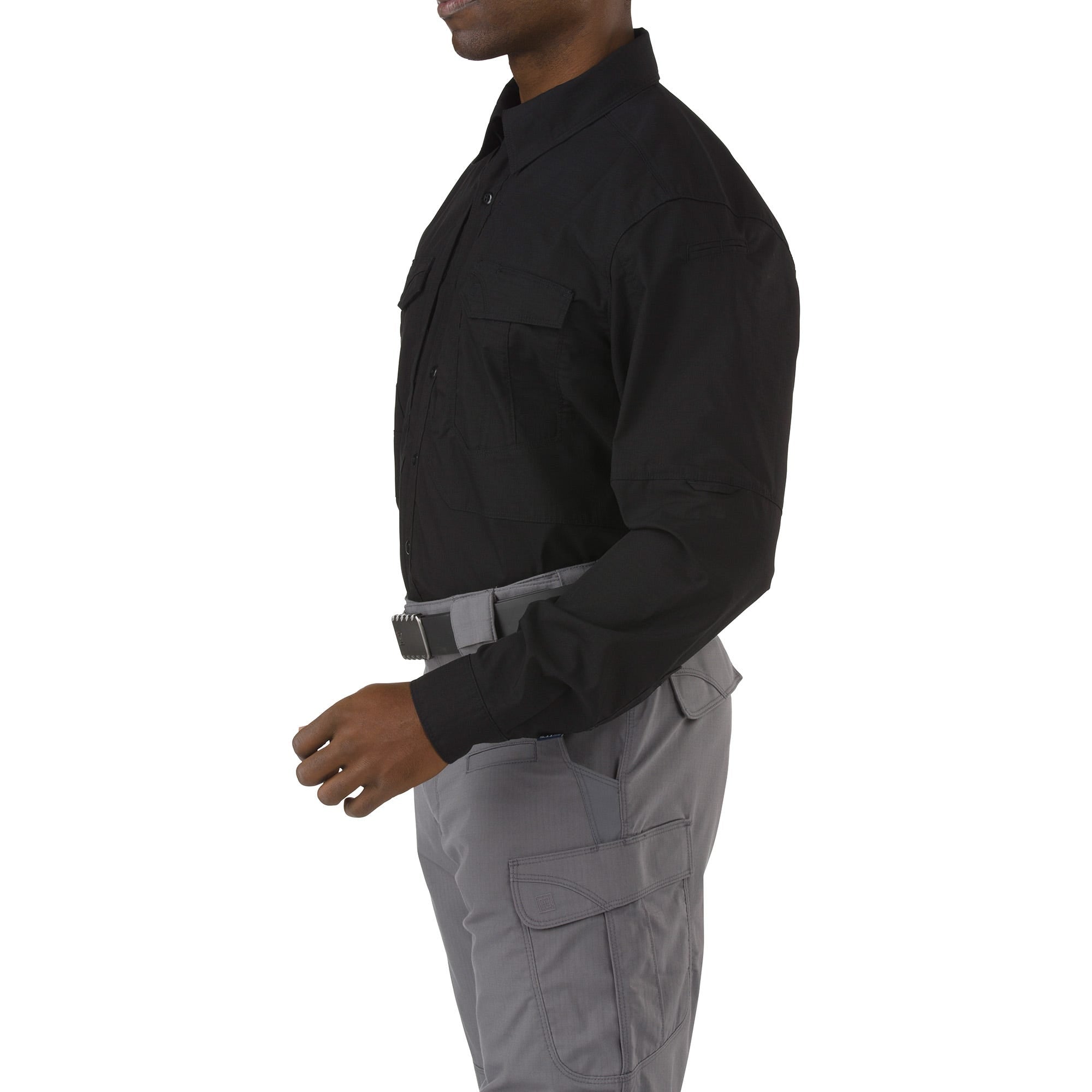 5.11 Stryke Long Sleeve Shirt i Black, långärmad skjorta med pennfickor.