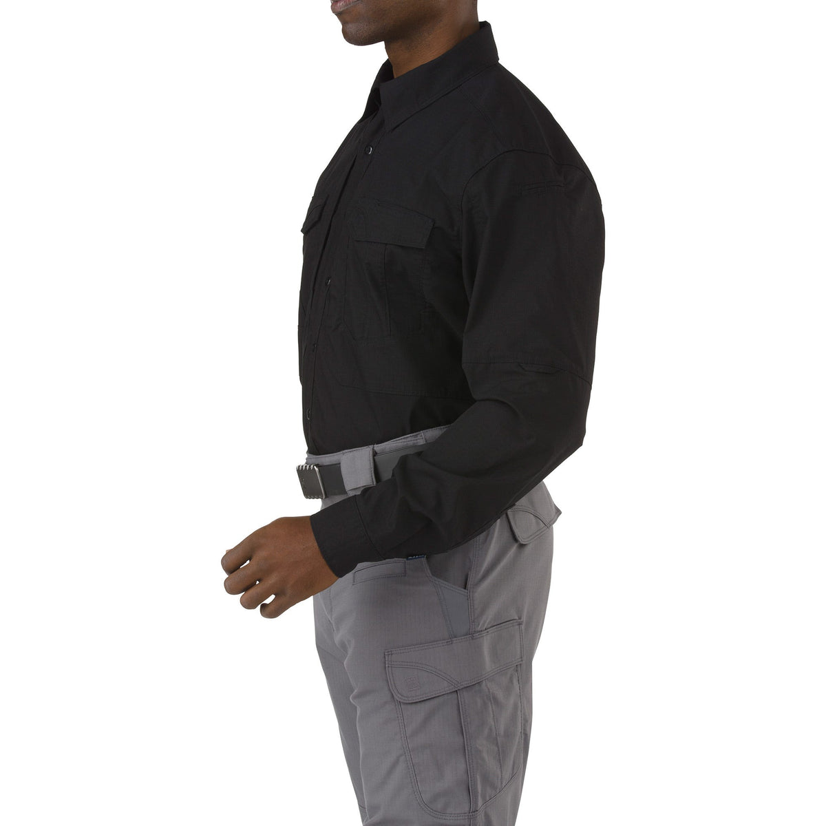 5.11 Stryke Long Sleeve Shirt i Black, långärmad skjorta med pennfickor.