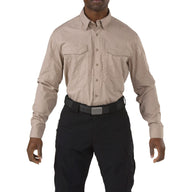 5.11 Stryke Long Sleeve Shirt i Khaki, långärmad skjorta med pennfickor.