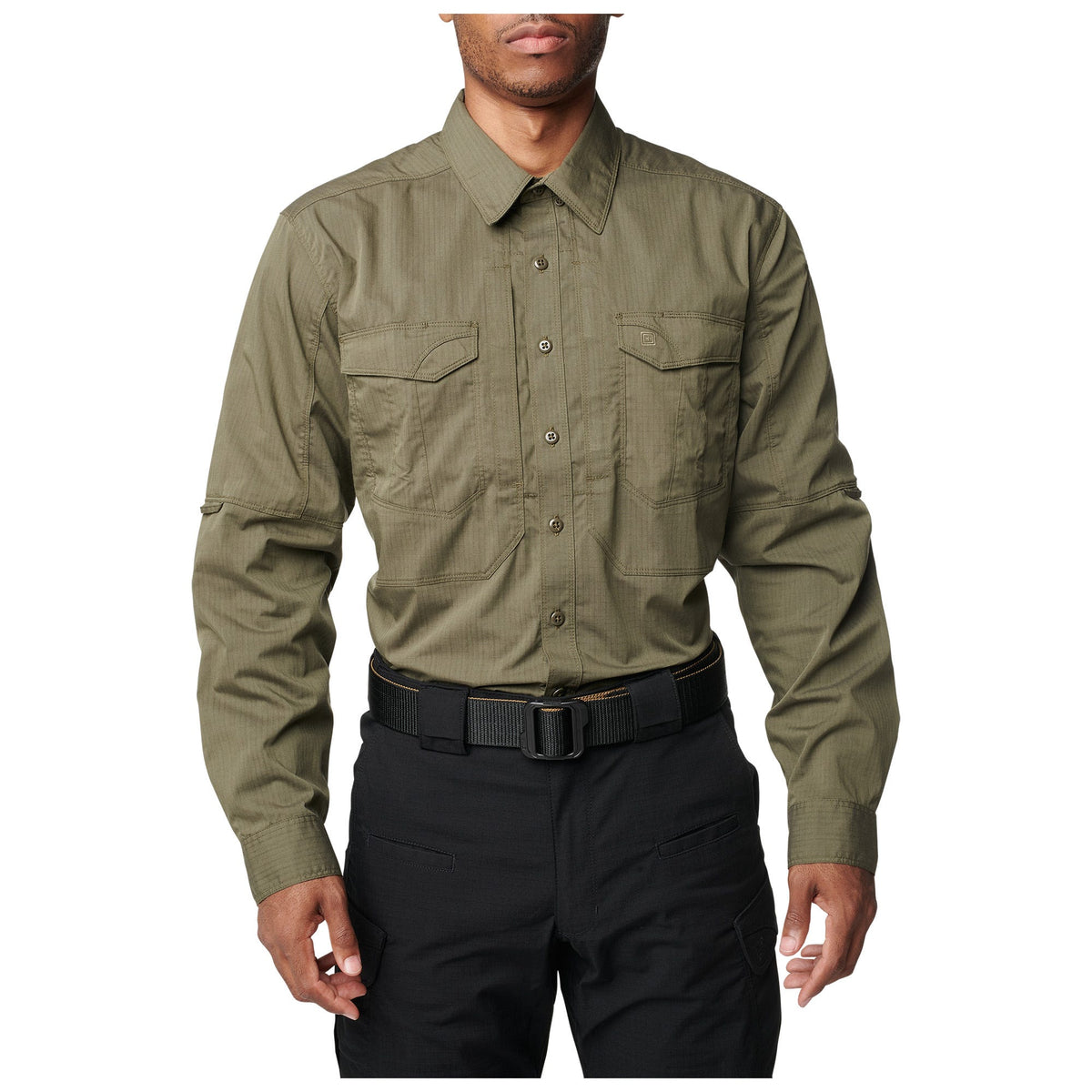5.11 Stryke Long Sleeve Shirt i Ranger Green, långärmad skjorta med pennfickor.