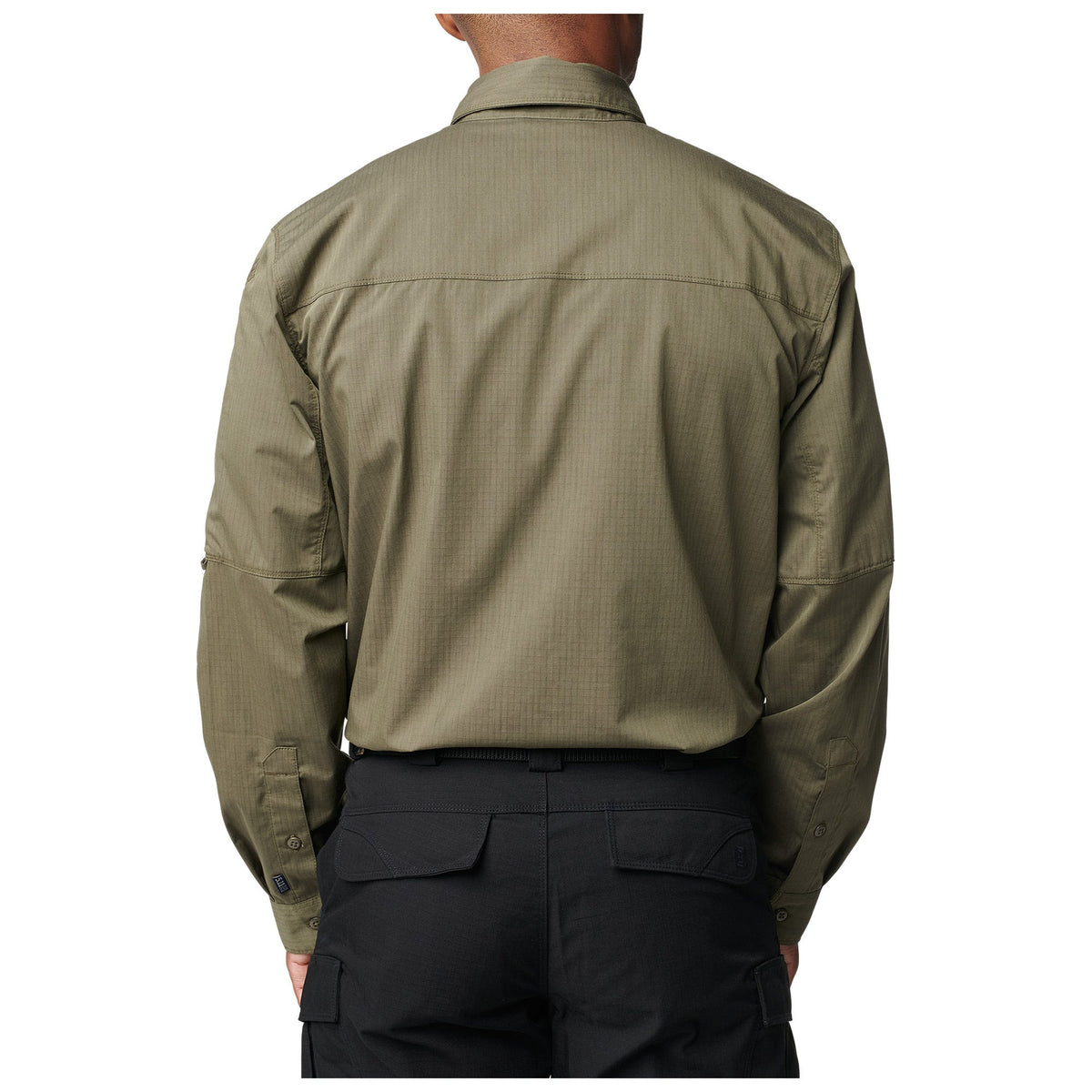 5.11 Stryke Long Sleeve Shirt i Ranger Green, långärmad skjorta med pennfickor.