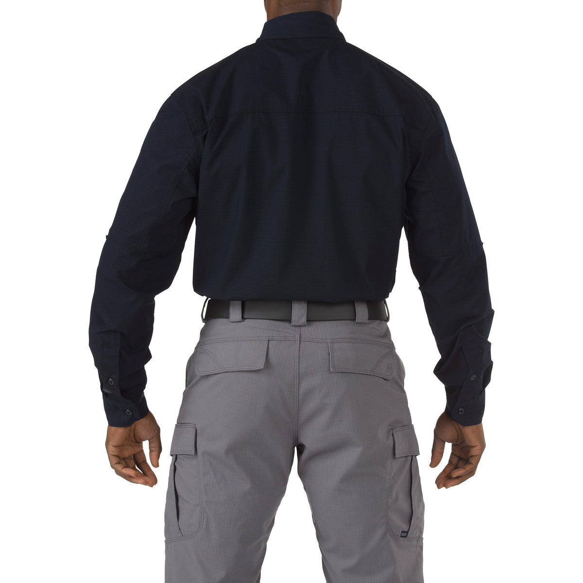 5.11 Stryke Long Sleeve Shirt i Dark Navy, långärmad skjorta med pennfickor.