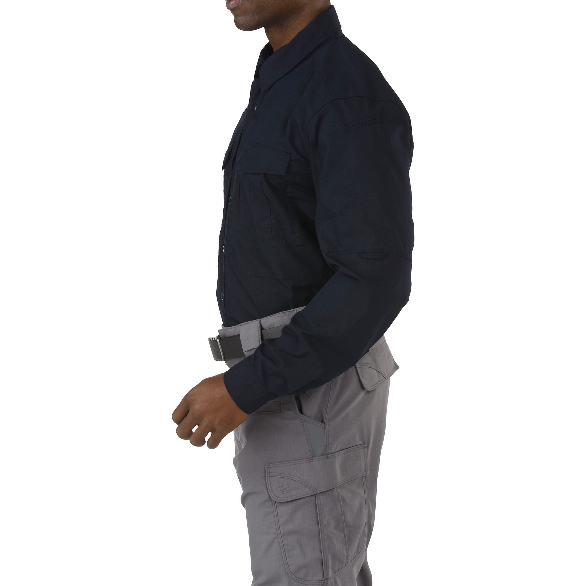 5.11 Stryke Long Sleeve Shirt i Dark Navy, långärmad skjorta med pennfickor.