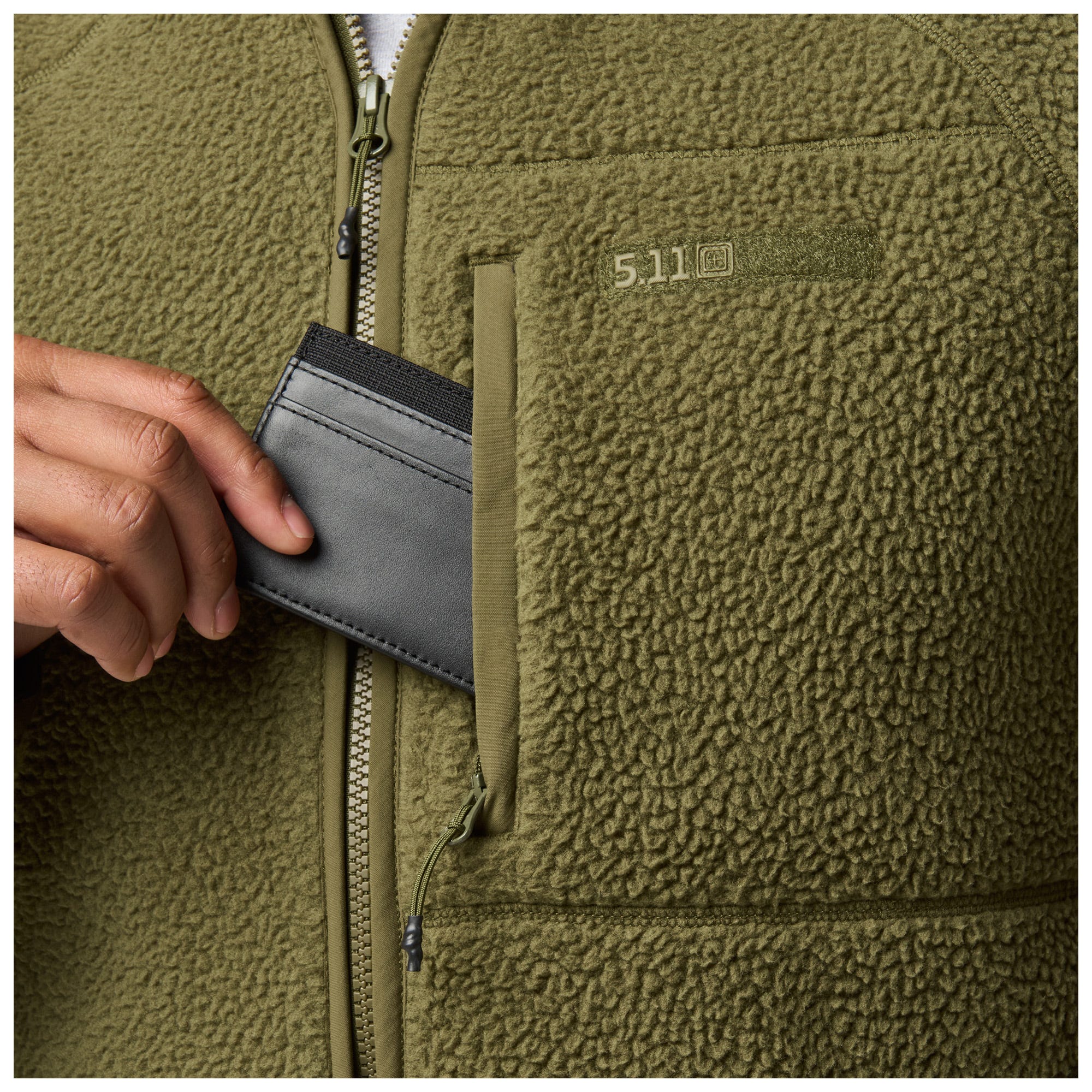 5.11 HQ Tech Fleece Jacket i Black med handfickor och bröstficka