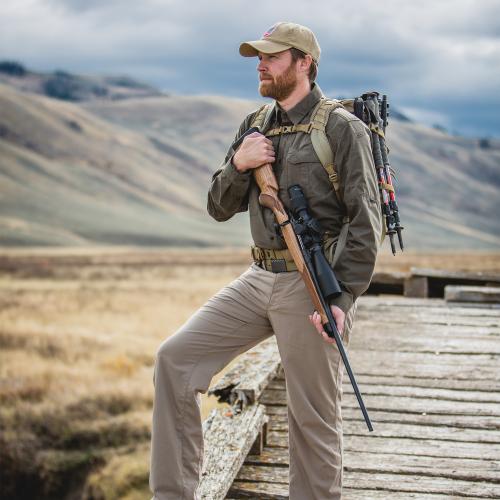 5.11 Stryke Long Sleeve Shirt i Silver Tan, långärmad skjorta med pennfickor.