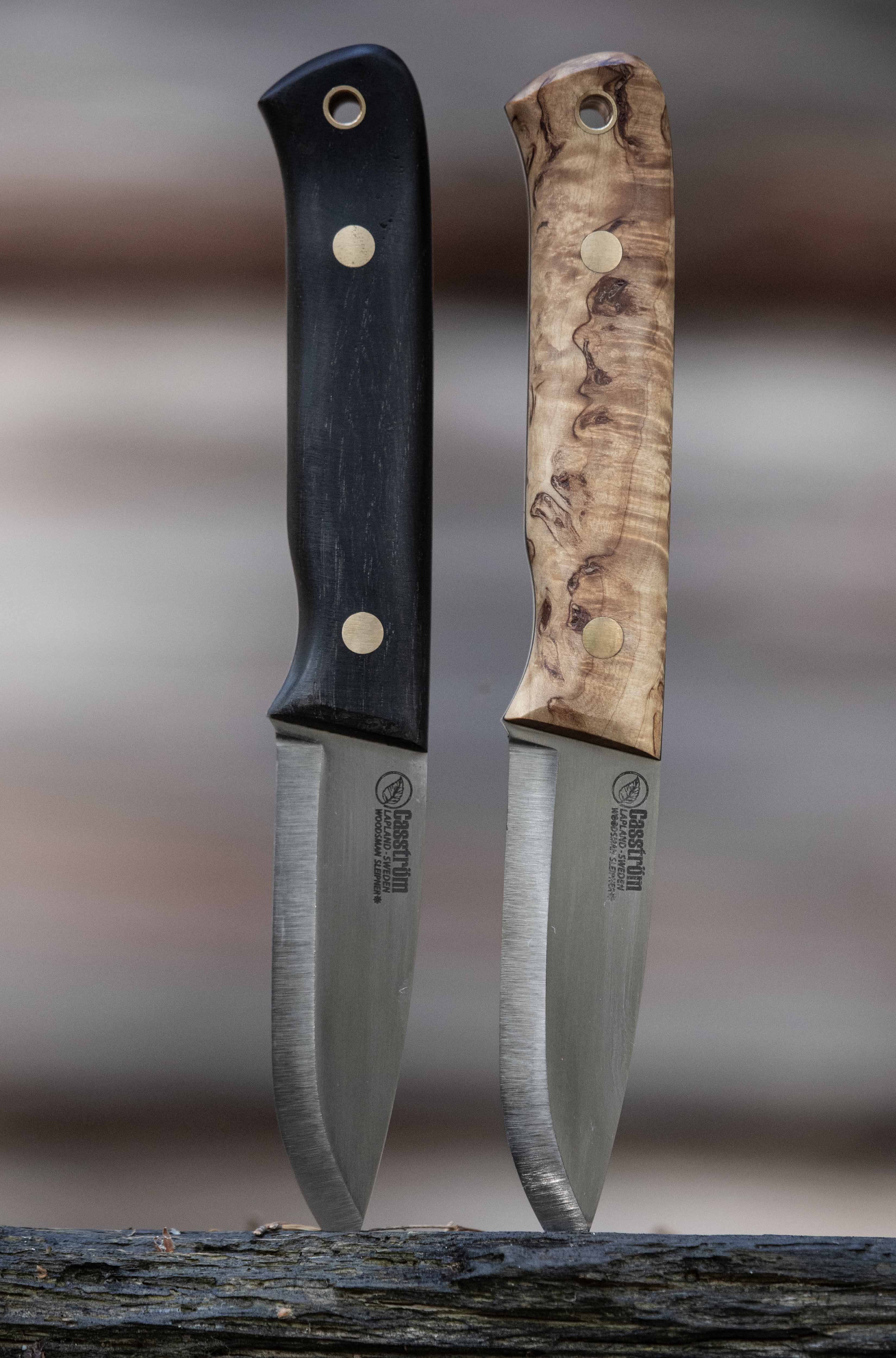 Casström Woodsman kniv Svartek, slida i läder – bild 6