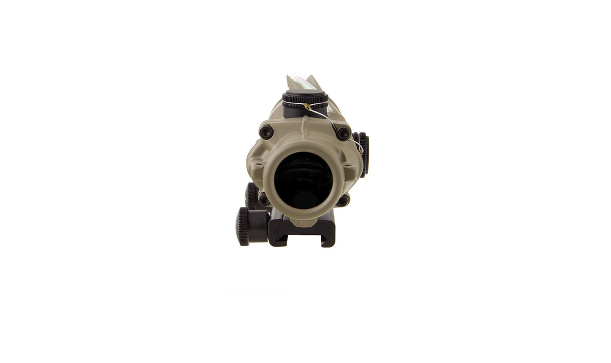 Trijicon ACOG TA31 4x32 i FDE med grönt chevronriktmedel och TA51-montage – bild 4