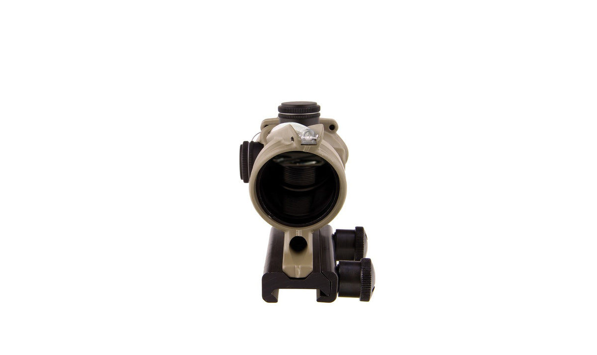 Trijicon ACOG TA31 4x32 i FDE med grönt Horseshoe/Dot-riktmedel och TA51-montage – bild 8