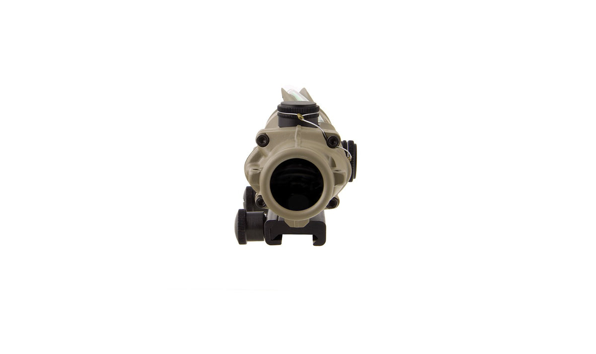 Trijicon ACOG TA31 4x32 i FDE med grönt Horseshoe/Dot-riktmedel och TA51-montage – bild 4