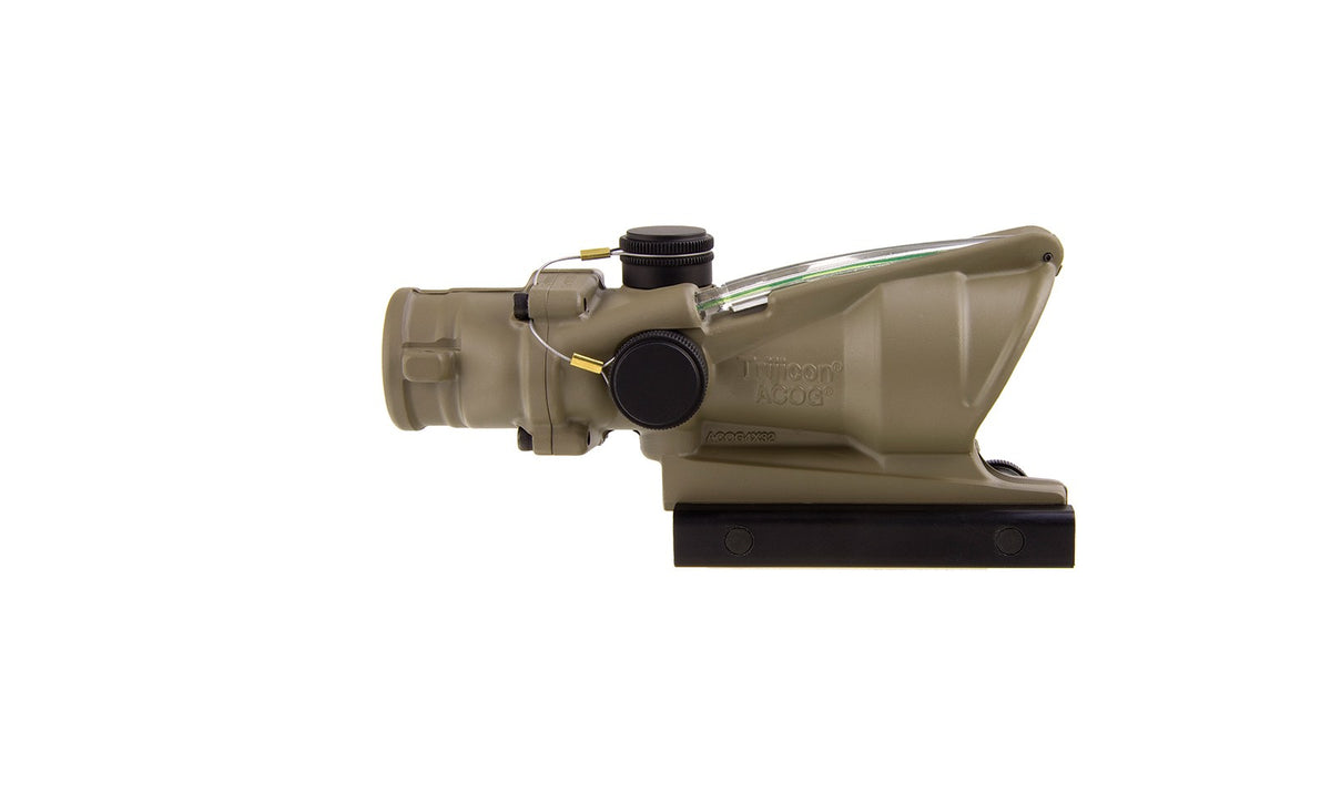 Trijicon ACOG TA31 4x32 i FDE med grönt Horseshoe/Dot-riktmedel och TA51-montage – bild 6