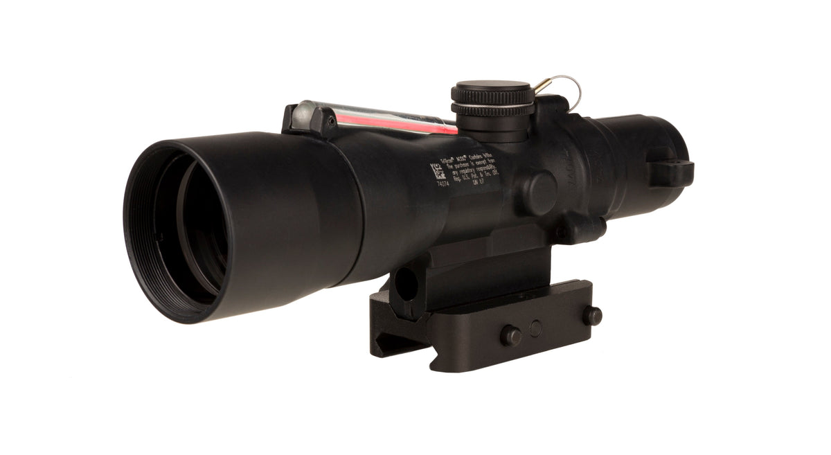 Trijicon ACOG TA33 3x30 mm med rött Horseshoe/Dot-riktmedel och Q-LOC-montage