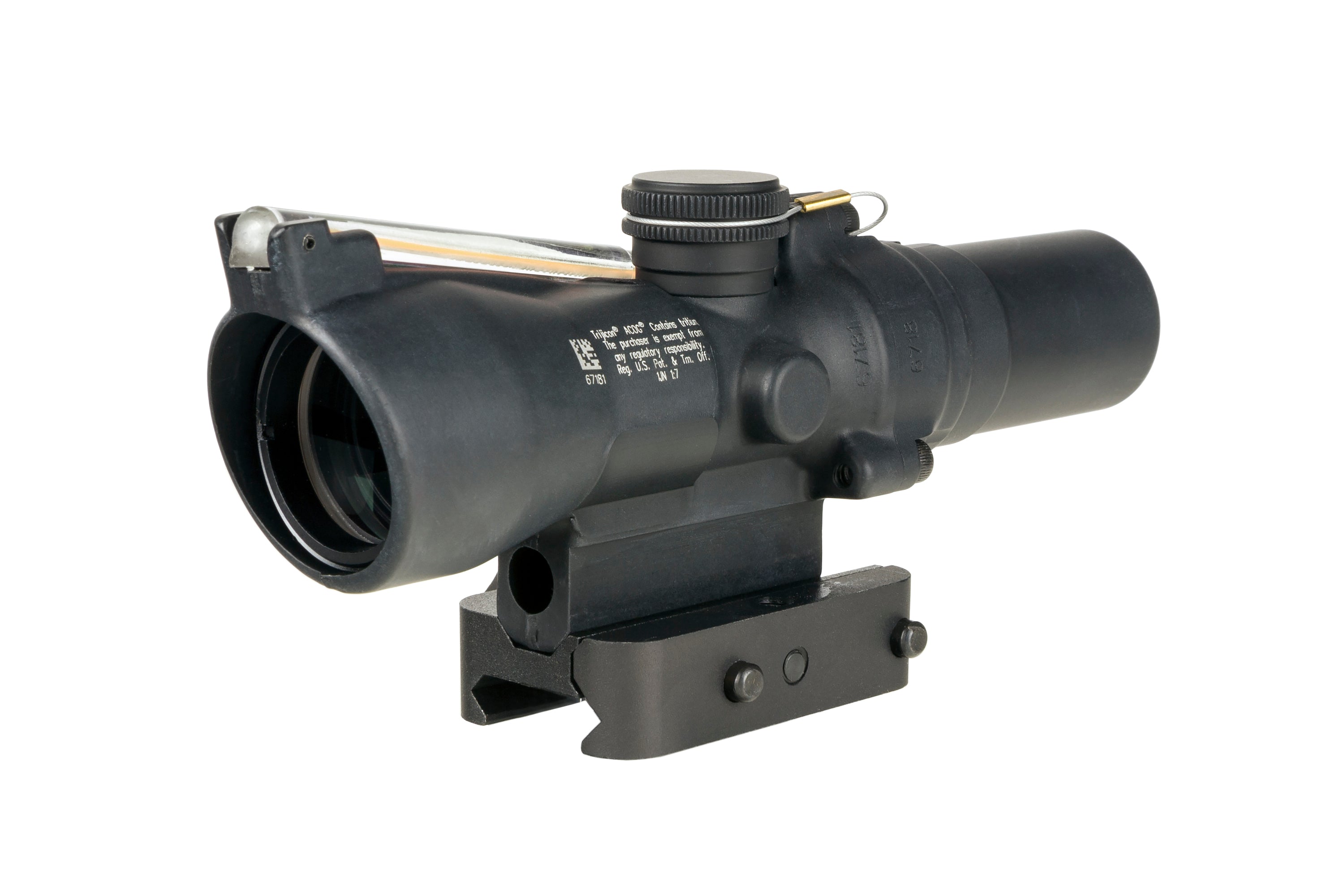 Trijicon ACOG TA45 prismasikte med bärnstensfärgad 8 MOA-triangel och Q-LOC-montage