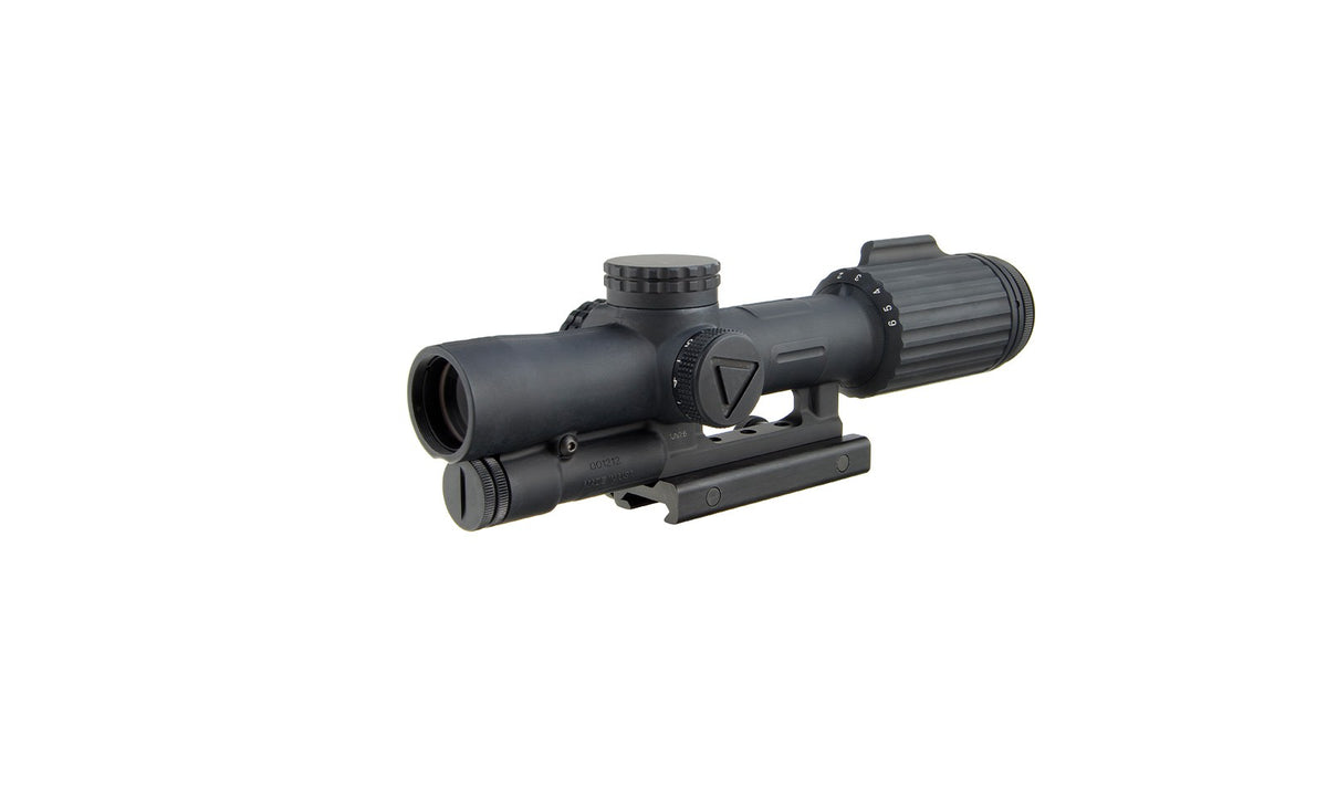 Trijicon VCOG 1-6x24 med grönt belyst riktmedel och TA51-tumskruvsmontage