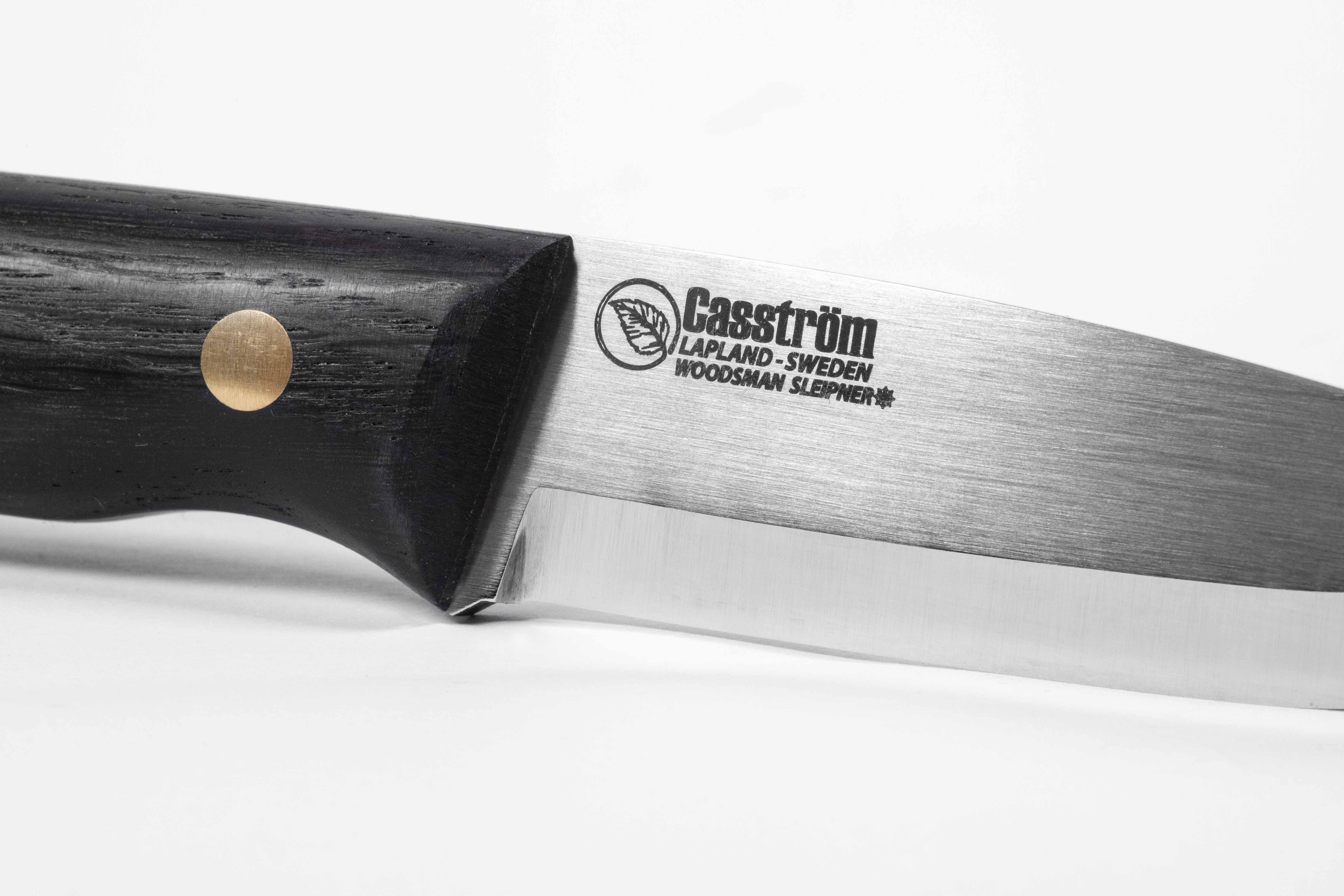 Casström Woodsman kniv Svartek, slida i läder inkl. tändstål – bild 4